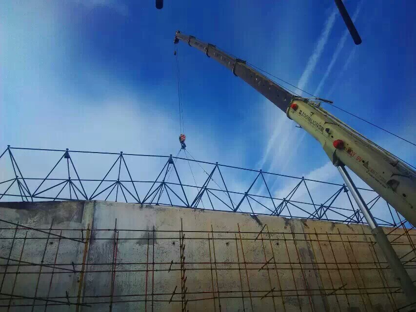 江油食堂网架结构工程